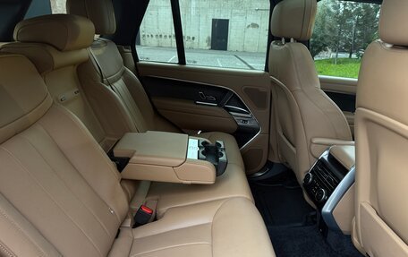 Land Rover Range Rover IV рестайлинг, 2025 год, 18 750 000 рублей, 25 фотография