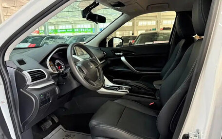 Mitsubishi Eclipse Cross, 2022 год, 2 200 000 рублей, 9 фотография