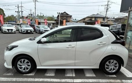 Toyota Yaris, 2021 год, 850 017 рублей, 8 фотография