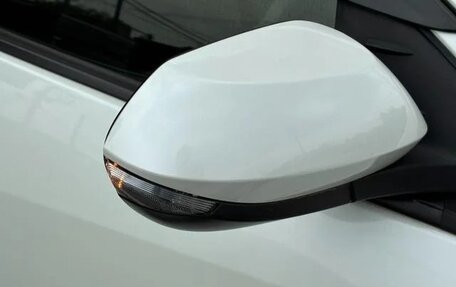 Toyota Yaris, 2021 год, 850 017 рублей, 31 фотография