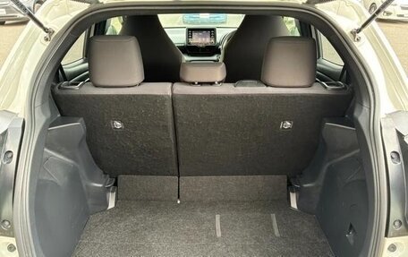 Toyota Yaris, 2021 год, 850 017 рублей, 36 фотография