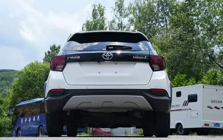 Toyota Yaris XP150 рестайлинг, 2022 год, 1 050 000 рублей, 5 фотография