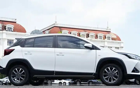 Toyota Yaris XP150 рестайлинг, 2022 год, 1 050 000 рублей, 8 фотография