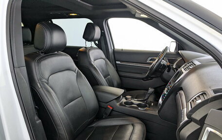 Ford Explorer VI, 2017 год, 2 655 000 рублей, 27 фотография