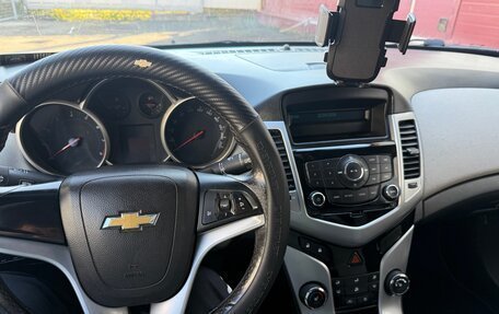 Chevrolet Cruze II, 2011 год, 620 000 рублей, 5 фотография