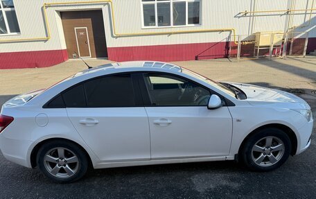 Chevrolet Cruze II, 2011 год, 620 000 рублей, 4 фотография