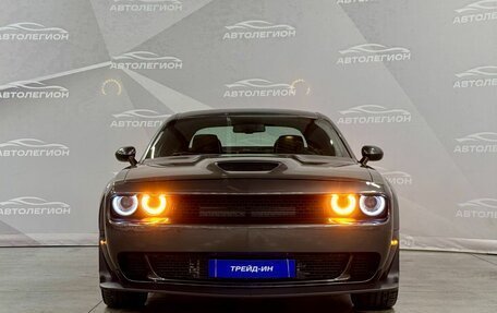 Dodge Challenger III рестайлинг 2, 2018 год, 4 000 000 рублей, 8 фотография