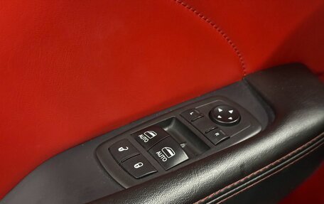 Dodge Challenger III рестайлинг 2, 2018 год, 4 000 000 рублей, 10 фотография