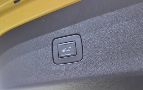 Chevrolet Trax, 2023 год, 1 345 444 рублей, 21 фотография