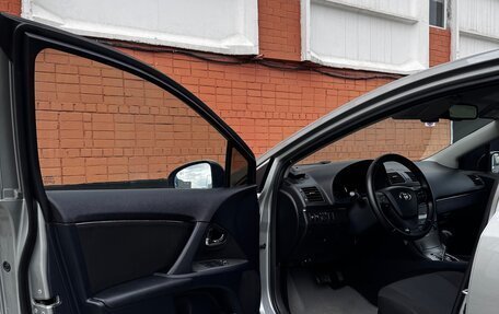 Toyota Avensis III рестайлинг, 2009 год, 980 000 рублей, 19 фотография