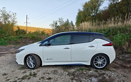 Nissan Leaf II, 2018 год, 1 820 000 рублей, 7 фотография