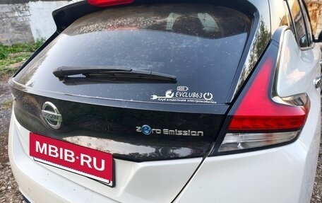 Nissan Leaf II, 2018 год, 1 820 000 рублей, 6 фотография