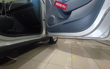 Renault Logan II, 2017 год, 730 000 рублей, 9 фотография