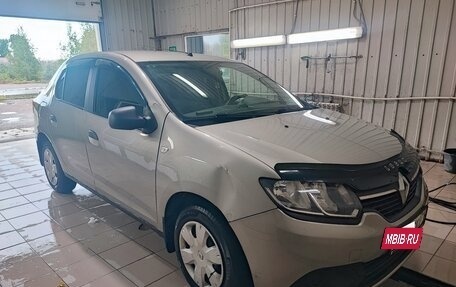 Renault Logan II, 2017 год, 730 000 рублей, 6 фотография