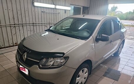 Renault Logan II, 2017 год, 730 000 рублей, 4 фотография