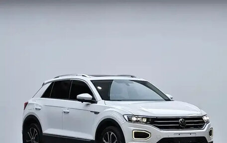 Volkswagen T-Roc I, 2023 год, 1 393 444 рублей, 1 фотография