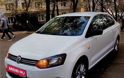 Volkswagen Polo VI (EU Market), 2013 год, 550 000 рублей, 1 фотография