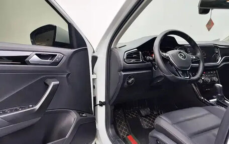 Volkswagen T-Roc I, 2023 год, 1 393 444 рублей, 6 фотография