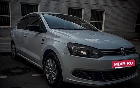 Volkswagen Polo VI (EU Market), 2013 год, 550 000 рублей, 2 фотография