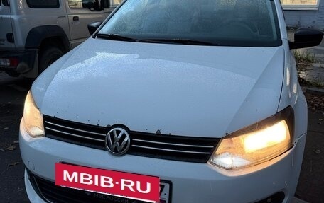 Volkswagen Polo VI (EU Market), 2013 год, 550 000 рублей, 4 фотография