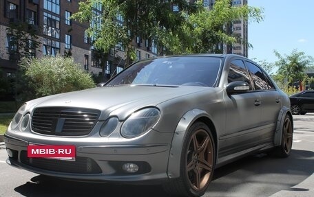 Mercedes-Benz E-Класс AMG, 2003 год, 2 100 000 рублей, 3 фотография