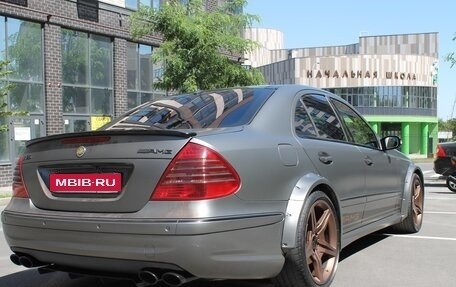 Mercedes-Benz E-Класс AMG, 2003 год, 2 100 000 рублей, 10 фотография
