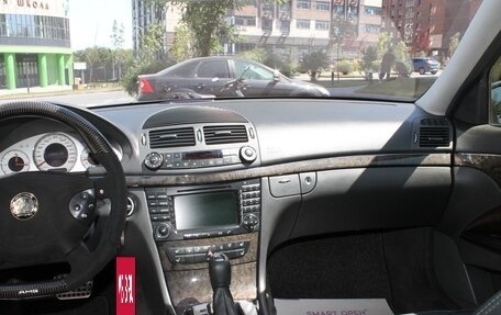 Mercedes-Benz E-Класс AMG, 2003 год, 2 100 000 рублей, 17 фотография
