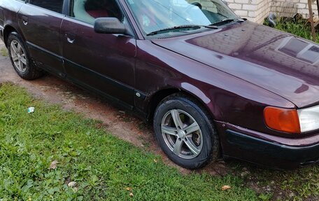 Audi 100, 1992 год, 400 000 рублей, 4 фотография