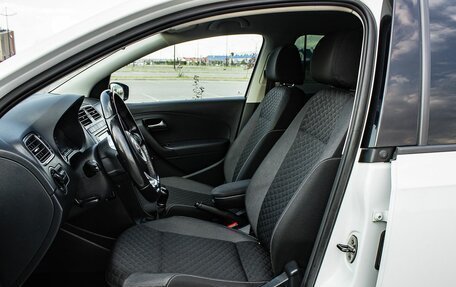 Volkswagen Polo VI (EU Market), 2018 год, 1 100 000 рублей, 11 фотография