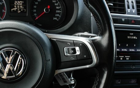 Volkswagen Polo VI (EU Market), 2018 год, 1 100 000 рублей, 16 фотография
