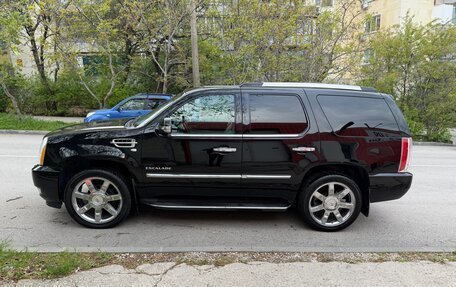 Cadillac Escalade III, 2010 год, 1 700 000 рублей, 10 фотография