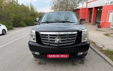 Cadillac Escalade III, 2010 год, 1 700 000 рублей, 9 фотография