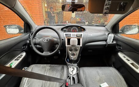 Toyota Yaris III рестайлинг, 2008 год, 300 000 рублей, 8 фотография
