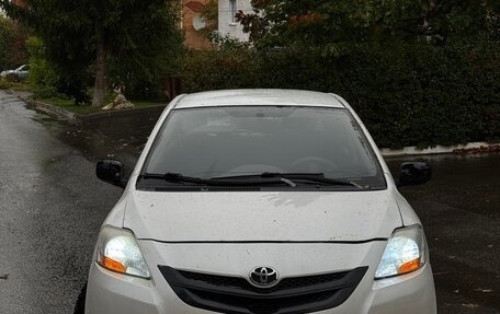 Toyota Yaris III рестайлинг, 2008 год, 300 000 рублей, 7 фотография