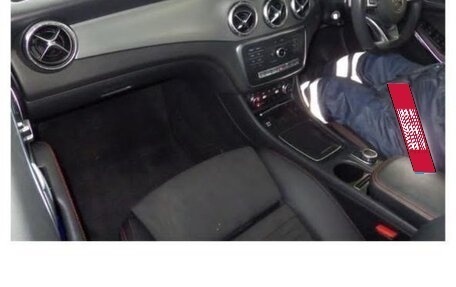 Mercedes-Benz CLA, 2018 год, 1 800 000 рублей, 12 фотография