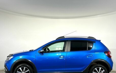 Renault Sandero II рестайлинг, 2021 год, 1 400 000 рублей, 2 фотография