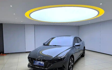 Hyundai Elantra, 2023 год, 1 571 255 рублей, 3 фотография