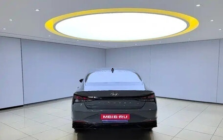 Hyundai Elantra, 2023 год, 1 571 255 рублей, 5 фотография