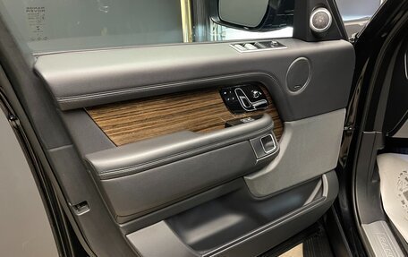 Land Rover Range Rover IV рестайлинг, 2018 год, 5 800 000 рублей, 12 фотография