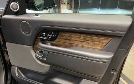 Land Rover Range Rover IV рестайлинг, 2018 год, 5 800 000 рублей, 17 фотография