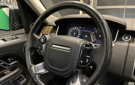 Land Rover Range Rover IV рестайлинг, 2018 год, 5 800 000 рублей, 26 фотография