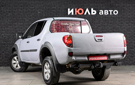 Mitsubishi L200 IV рестайлинг, 2013 год, 1 300 000 рублей, 6 фотография