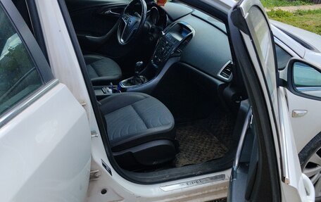 Opel Astra J, 2013 год, 800 000 рублей, 6 фотография