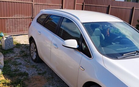 Opel Astra J, 2013 год, 800 000 рублей, 12 фотография
