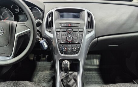 Opel Astra J, 2014 год, 1 108 000 рублей, 12 фотография