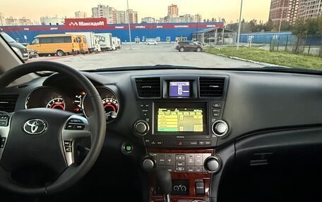 Toyota Highlander III, 2012 год, 1 900 000 рублей, 4 фотография