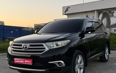 Toyota Highlander III, 2012 год, 1 900 000 рублей, 1 фотография