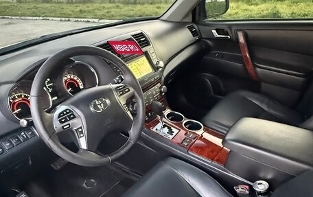 Toyota Highlander III, 2012 год, 1 900 000 рублей, 5 фотография