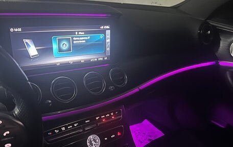 Mercedes-Benz E-Класс, 2019 год, 4 100 000 рублей, 13 фотография