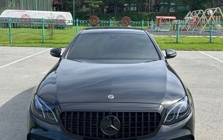 Mercedes-Benz E-Класс, 2019 год, 4 100 000 рублей, 2 фотография